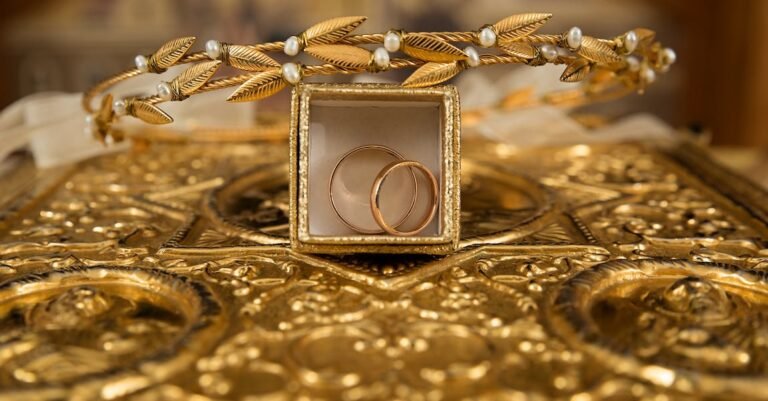 Silver And Gold – Building Your Jewelry Wardrobes